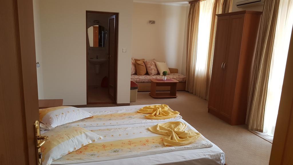 Guest House Markovi Aheloy Exterior foto